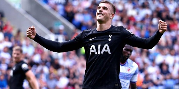 51岁弗兰克执教热刺首秀开门红 新援首秀表现亮眼
        
    51岁弗兰克执教热刺首秀开门红 新援首秀表现亮眼